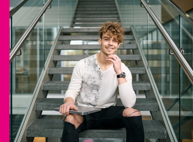 Find Out more studying English, Performance and Screen Studies and Global Media through the BA (Jount-Honours)BA Joint Honours - English