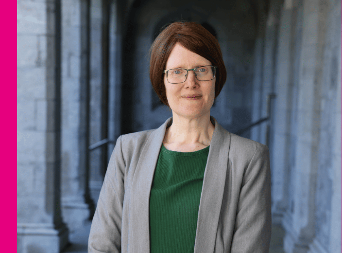 Tr&iacute;ona N&iacute; Sh&iacute;och&aacute;in