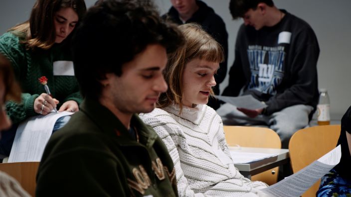 Philosophy students in class