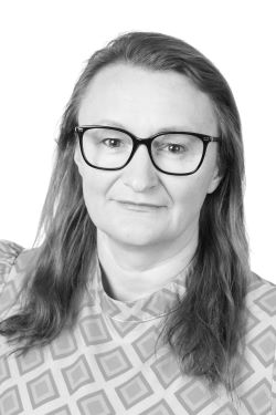 Dr Indiana Olbert