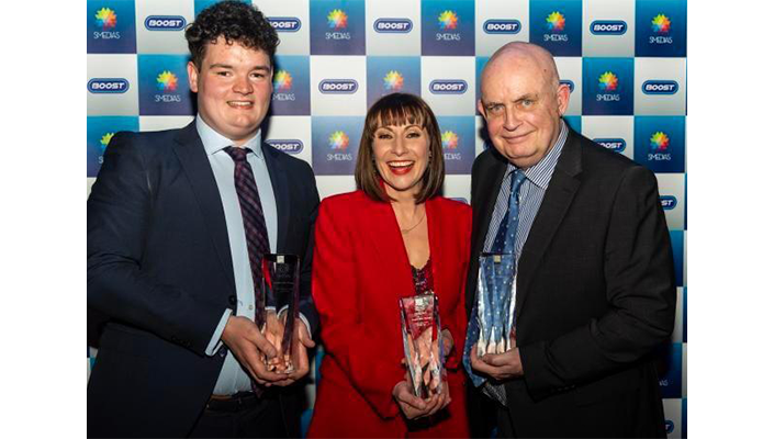 Tom O'Connor with RTÉ newsreader Sharon Tobin and his uncle Conor McMahon.