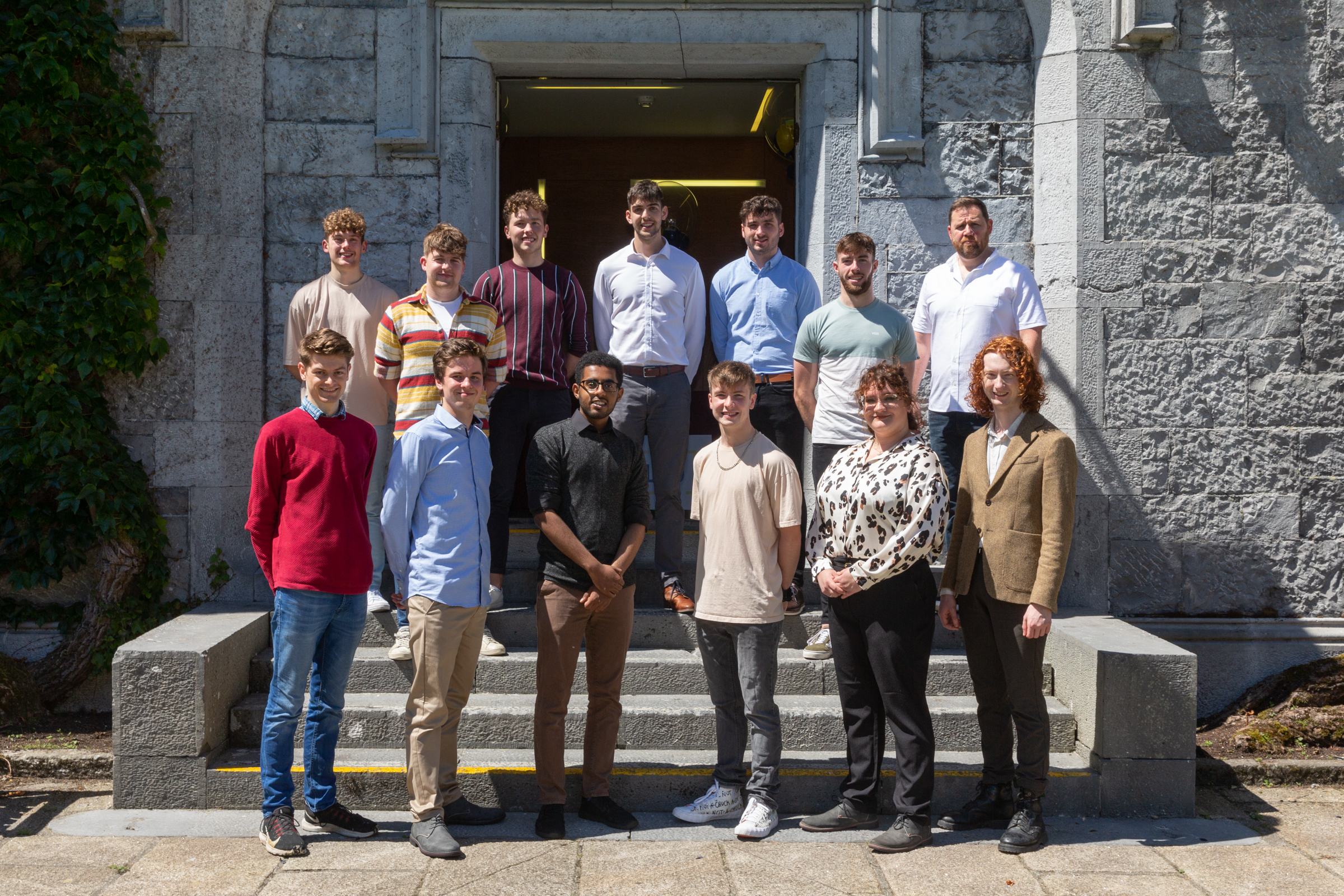 Start100 2022 students and judges with University of Galway President
